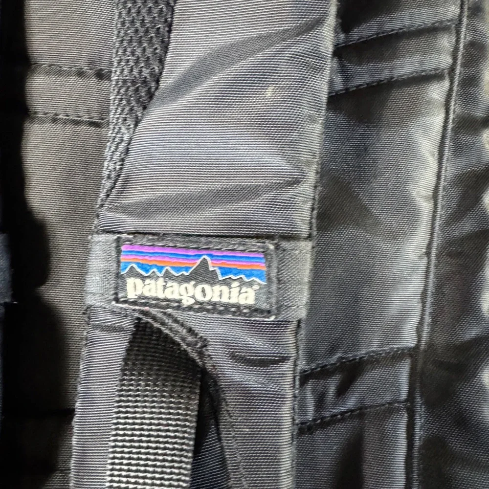 Patagonia Refugio 28L Backpack Black National Fish and Wildlife Foundation 47911